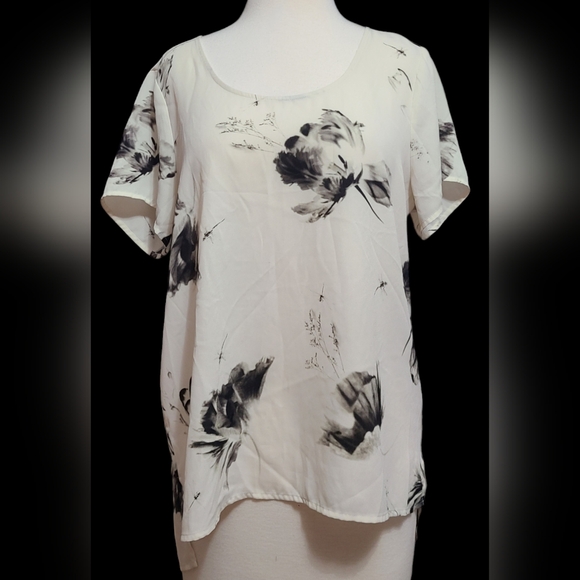 Express size M white blouse - Picture 1 of 10